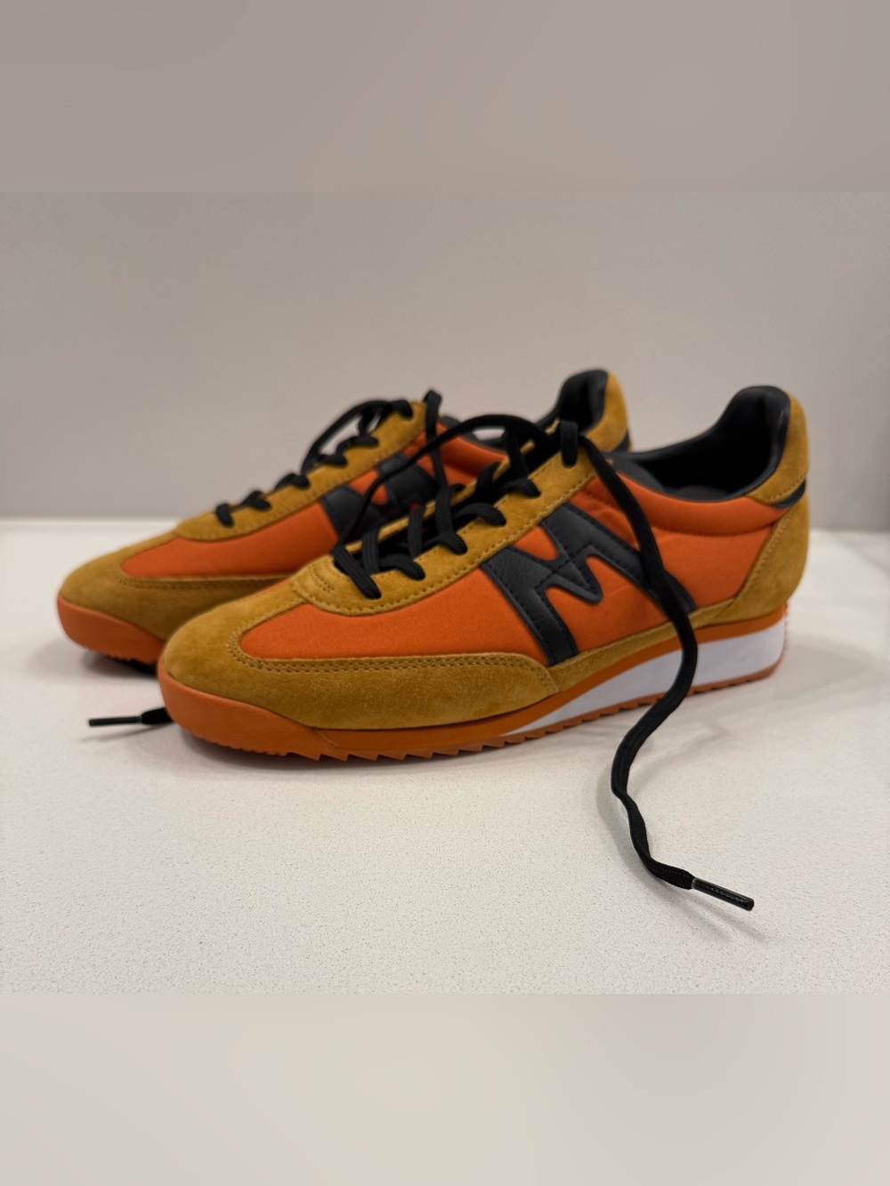 NWOT KARHU Mestari Jaffu Orange/Black Sneakers Sz 8 in womens. - Picture 11 of 13